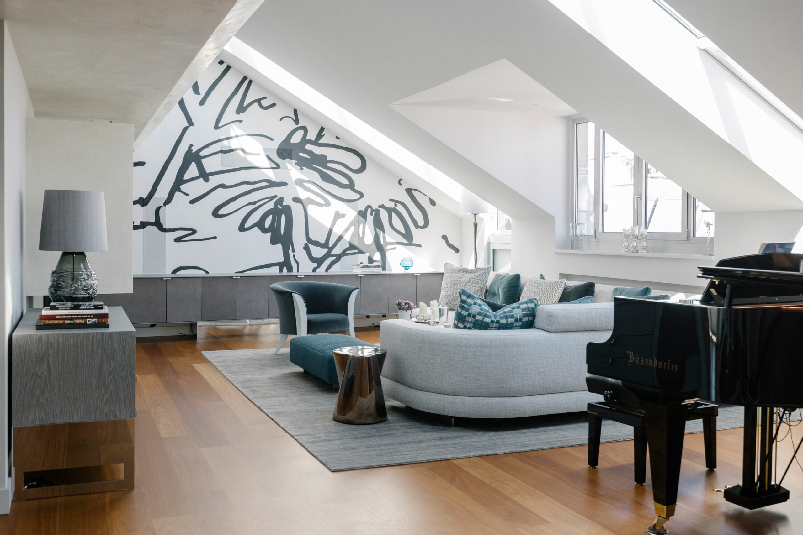 Zeitlos elegant – Interior Design für ein luxuriöses Penthouse von Meindl Cavar Concepts